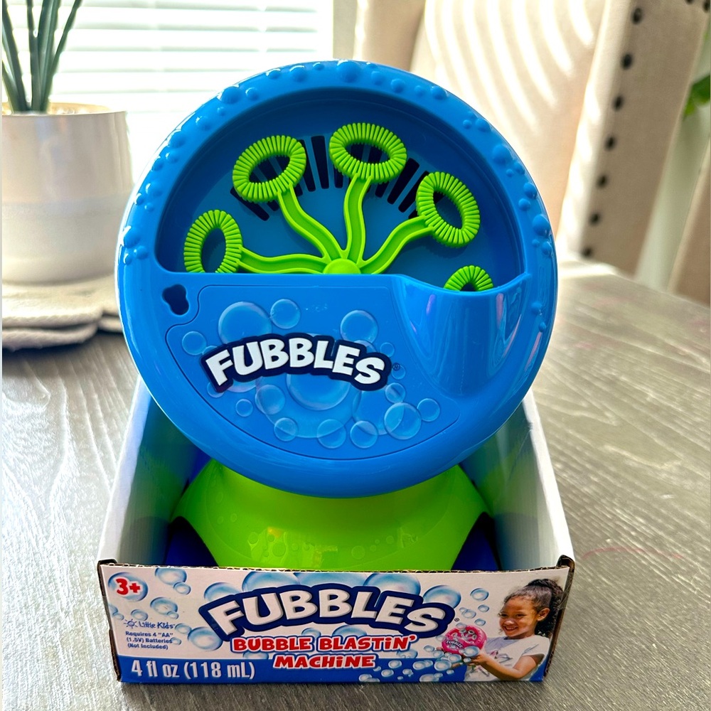 New Kids Fubbles Bubble Blastin' Machine Blows Streams Of Bubbles
